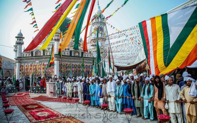 Community event at the shrine